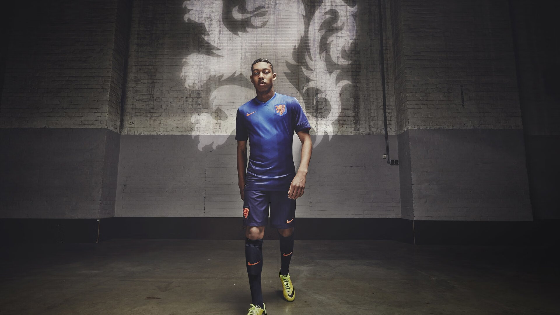 佛罗伦萨依靠整体协作制造持续威胁，佛罗伦萨模型